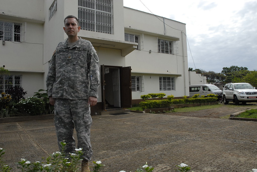 U.S. Army Medical Research Unit - Improving malaria diagnostics, Kisumu, Kenya 05-2010